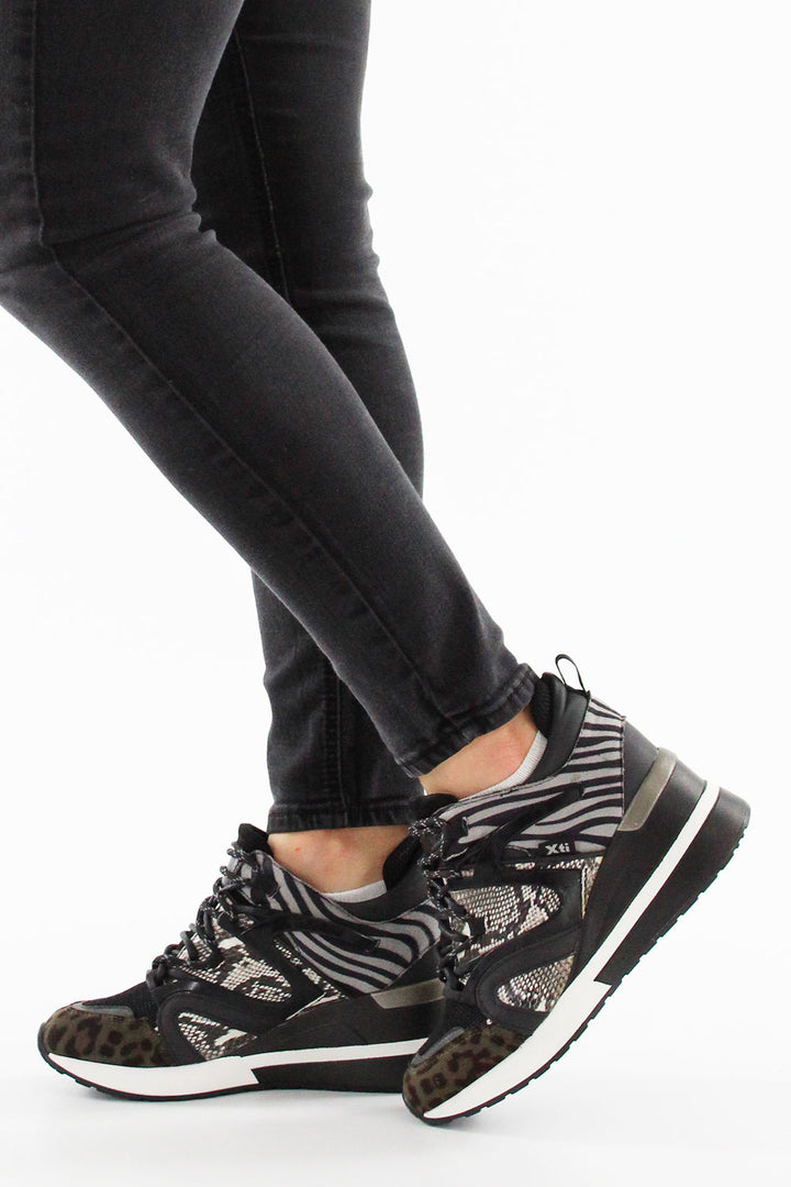 Sneakers con zeppa 44657.