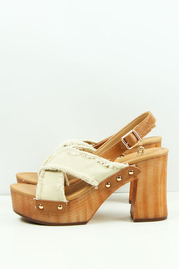 SANDALI OFFWHITE CON TACCO GC748