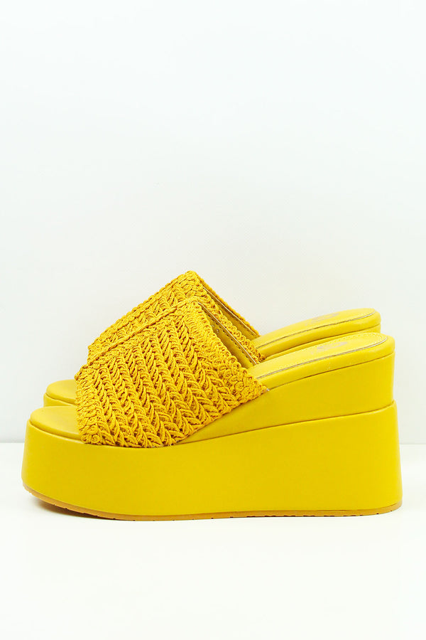 SANDALI GIALLI CON ZEPPA GK136